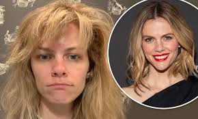 + body measurements & other facts. Brooklyn Decker Looks Unrecognizable As She Shares Make Up Free Selfie With Wild Hair Daily Mail Online