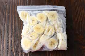 If you're looking for a way on how to prevent bananas from turning brown, check out this video tutorial! How To Freeze Bananas Without Turning Brown 3 Of The Best Ways Garden Mandy