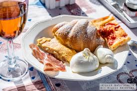 イタリア の 朝 ごはん
