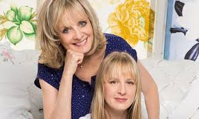 Fashion Icon Twiggy 68 Gushes About Being A Mother And Grandmother Celebrity Babies Celebrity Kids Twiggy