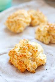 Red Lobster Cheddar Bay Biscuits Copycat Close To The Original Red Lobster S Biscuits C Red Lobster Cheddar Bay Biscuits Recipe Recipes Cheddar Bay Biscuits
