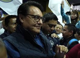 La Fiscalía desmiente al correísmo: el celular de Villavicencio está bajo  custodia del FBI