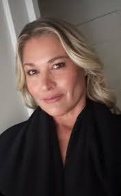 Cindy Stowe's Instagram, Twitter & Facebook