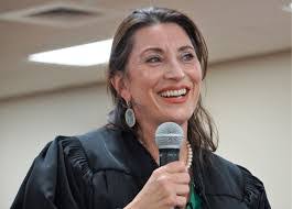 Reyes Canales's Instagram, Twitter & Facebook