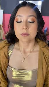 Técnica “ahumado alargado” o “ahumado cohete” 🚀 Me encanto esta técnica  aunque la sentí un poco complicada, aplicar producto y difuminar las veces  necesarias 🤭 Me fascino el resultado de probar algo