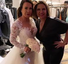 Na noite deste sábado (26), a cantora wanessa camargo fez uma declaração em suas redes sociais para o marido marcos buaiz em comemoração aos 11 anos de casamento. Zilu Camargo Relembra Desfile Vestida De Noiva E Comenta Sobre Casamento Quem Sabe Um Dia Estrelando