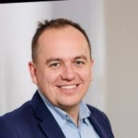 Robert Babecki's Instagram, Twitter & Facebook