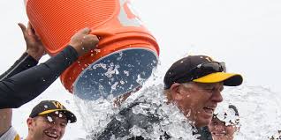 Wooster slips by Wabash for regional title, D3 World Series berth