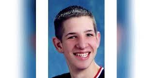 Lisa Dubay's Instagram, Twitter & Facebook