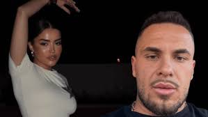 Modelja shkëlqen krah djalit të saj në “American Music Awards 2025”