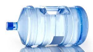 Turn the heating way up to 200ºf though, and a gallon of water will weigh around 8.04lb. How To Use Water Jugs As Weights