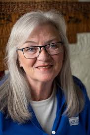 Look at your new Fons & Porter Instructor! — Double E Quilting