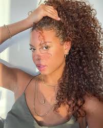 Julia Lamar (juliaslamar2001)