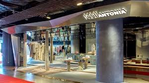 Sweeney, portia doubleday, jason mewes, and tommy tiny lister. K11 Musea Launches Global Fashion Showcase K11 Antonia Inside Retail