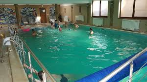Cu 18 piscine diferite si inca zece saune si camere de aburi. Revelion 2020 In Baile Olanesti Hotel Suprem Pico Mar Travel