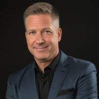 30+ "Loren West" profiles