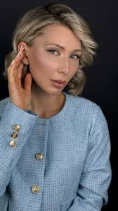 На старт! Внимание! МАРТ🌷, Всех с первым днём весны🌷, За окном пока все  так же холодно и серо, но осталось ждать совсем чуть-чуть🥲🙏🏼, Укладка:  @asmanova_anastasiia , ...