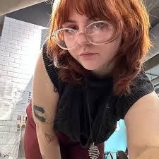 I am an assistant manager at a coffee shop, I've been in coffee for 9.5  years. Here are things I wish people knew about my job: