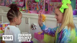 The question of why he was referring to her, however, remained a mystery. Who Is Jojo Siwa Your Tween S Current Obsession National Globalnews Ca