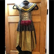 This costume is designed for women with a bust size of 34 inches to 38 inches and a waist size from 26 inches to 32 inches. Wishcraft Costumes Tribal African Queen Costume Poshmark