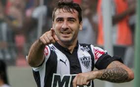 1,87 metros de altura y casi 90 kilos. Lucas Pratto Transfer News English Premier League Lucas Pratto Rumours And Gossip