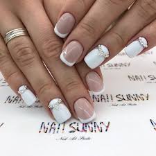 * meg lehet osztani francia körmök képek a közösségi médiában. A Legjobb Otletek A Francia Manikur 2020 2021 Ev Fotok Stilusos Divatjamult Tippek