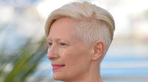 Straight hair has a benefit, that it looks superb in any hair cut. Short Hairstyles For Older Women