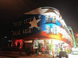 La placita de santurce in san juan & around, puerto rico lonelyplanet.com La Placita Puerto Rican Flag Mural On Miami S Biscayne Boulevard Causes Controversy Miami New Times