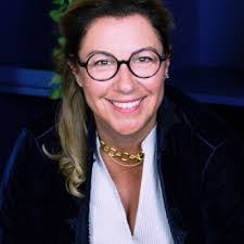 Laura Cerny's Instagram, Twitter & Facebook