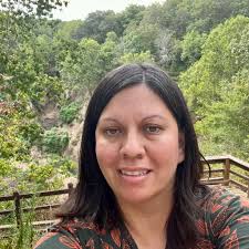 Artist's Successful Trade Show and Upcoming Hide Tanning Classes