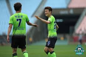 전북 vs 서울❤️ 손준호 선수의 공백을 잘 매워주고 있습니다. 포항에서 전북으로 임대. Kë¦¬ê·¸1 Mvp ì†ì¤€í˜¸ ì¤'êµ­ ì‚°ë'¥í–‰ ìž„ë°• ì´ì ë£Œ 60ì–µì› ìˆ˜ì¤€ ì—°í•©ë‰´ìŠ¤