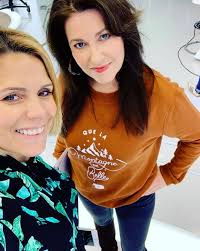 Pause photos pour Laura Tenoudji et Béatrice Benoît-Gonin