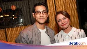 ✔ download ✔ fast download. Lirik Dan Chord Gitar Lagu Kamu Yang Kutunggu Dari Rossa Dan Afgan
