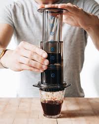 Reglament Chempionatu Z Aeropresu Kyiv Aeropress Throwdown Zmagannya Ye Bagatoraundovim Turnirom In 2020 Aeropress Coffee Best Coffee Roasters Coffee Brewing