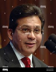 Alberto gonzalez hi-res stock photography and images