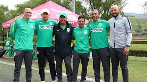 Alejandro restrepo es una persona que conoce perfectamente la casa, la idiosincrasia de este club y que está plenamente preparado para asumir esta tarea. O Xrhsths Nacional Es Pasion Sto Twitter Alejandro Restrepo Dt Edigson Prono Velasquez Pa Leon Villa At Walter Rivera Pf Nicolas Herazo At Jaime Barrientos Director Futbol Formativo La Plana Mayor Del