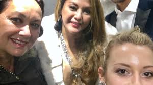 Lille : Audrey Seidel, l’autodidacte qui a coiffé à Lille «la famille de  Miss France»