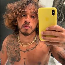 It should have beeeeeeeen meeeeeeeee!!!!! — march 30, 2021. Lewis Hamilton S Formula 1 2020 Preparations Piano Lessons Karaoke Father Son Time Bbc Sport