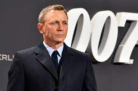 He was born daniel wroughton craig on march 2, 1968, at 41 liverpool road, chester, cheshire, england. Datei Daniel Craig Film Premiere Spectre 007 On The Red Carpet In Berlin 22387409720 Jpg Wikipedia