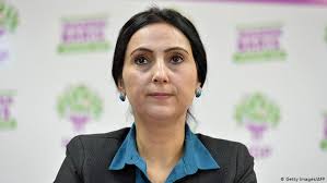 Jun 11, 2021 · hdp'li iki yöneticiye 25 yıla kadar hapis istemi hdp esenyurt i̇lçe binasına gerçekleştirilen operasyon sonrasında tutuklanan hdp esenyurt i̇lçe başkanı ercan sağlam ve adli kontrol. Yuksekdag A Bir Yil Hapis Cezasi Turkiye Dw 11 04 2017