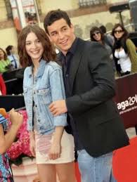 Sms (sin miedo a soñar) fue una serie española de televisión transmitida por la sexta. Mario Casas And Blanca Suarez Personal Life Mario Casas And Maria Valverde A Love Story