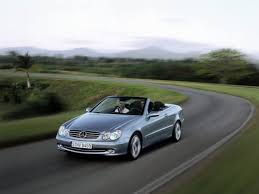 Cabriolets Familiaux D Occasion Notre Avis A Partir De 3 000 Euros Auto Moto Magazine Auto Et Moto
