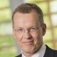 6100+ profils pour “Sattler”