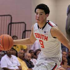 Пятница, 08 ноября 2019 г. Devin Booker Commits To The Kentucky Wildcats Over The Michigan Wolverines And Missouri Tigers A Sea Of Blue