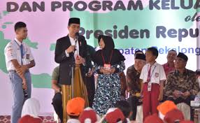 Berisi materi soal mata pelajaran tik sma. Sekretariat Kabinet Republik Indonesia Serahkan Kip Dan Pkh Presiden Jokowi Ingatkan Tidak Boleh Untuk Beli Rokok Sekretariat Kabinet Republik Indonesia