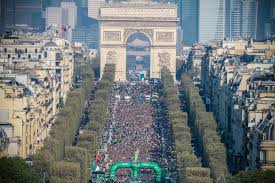 Le 43e marathon de paris 2019 s'est déroulé ce dimanche 14 avril 2019. Le Marathon De Paris 2021 Decale Au Dimanche 17 Octobre Sortiraparis Com