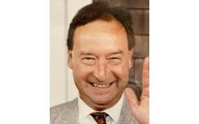 Roland Vaillancourt's Instagram, Twitter & Facebook