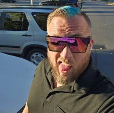 How to bring in more business for a junk removal startup with minimal  spending?