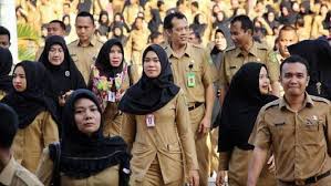 Namun demikian, kementerian keuangan (kemenkeu) menyebut kenaikan gaji pegawai negeri sipil (pns) sebesar 5. Pemkab Bangka Tengah Kucurkan Rp11 2 Miliar Untuk Thr Pns Bagian 1