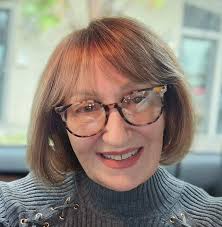 What is dinner attire for Caribbean wind surf in January?